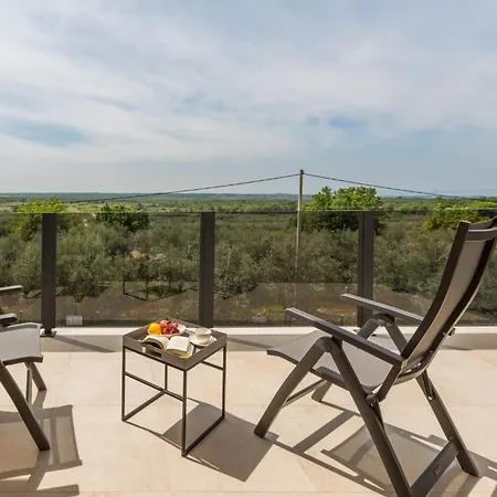 Nika In Markovac - Haus Fuer 6 Personen Βίλα Višnjan