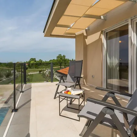 Βίλα Nika In Markovac - Haus Fuer 6 Personen