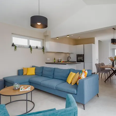 Villa Nika In Markovac - Haus Fuer 6 Personen *