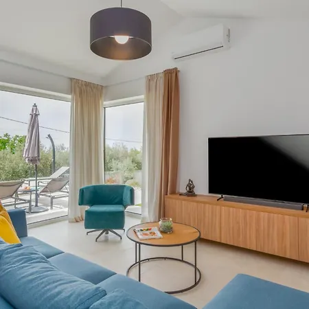 Nika In Markovac - Haus Fuer 6 Personen *